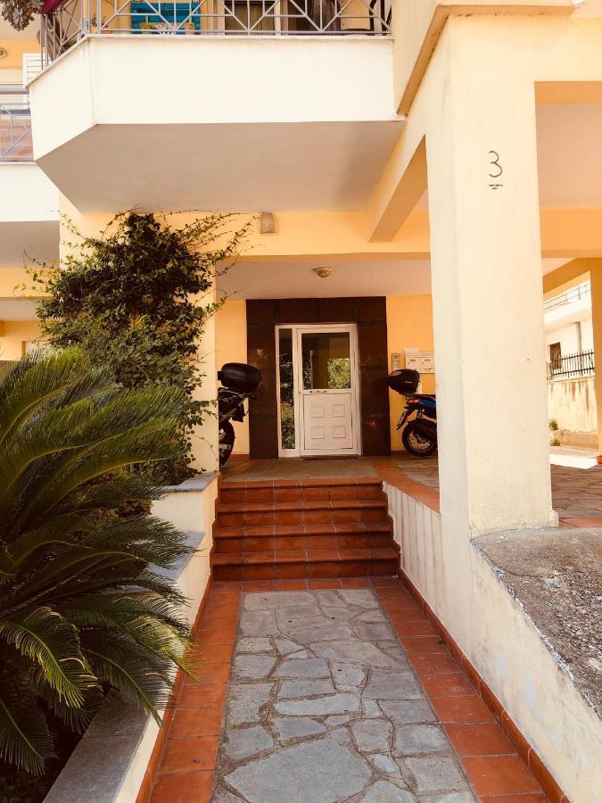 Steel & Oak Vintage Apartments Kavala Exterior foto